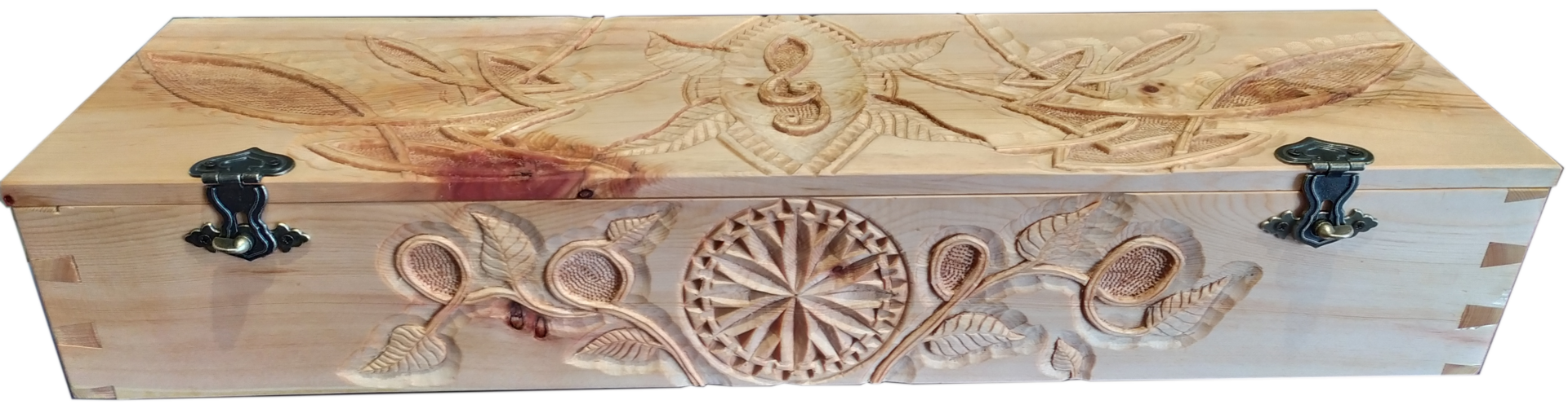 Carved wooden chest for Irish flutes / Tin & Low Whistles. Art patterns from Queyras, Celtic, and Arcane Sculptures inspiration.